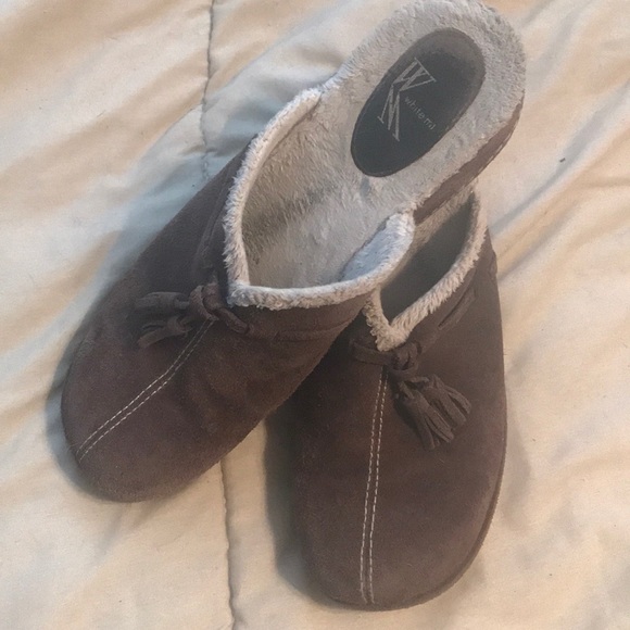 White Mountain Wedge Mules - Picture 8 of 8